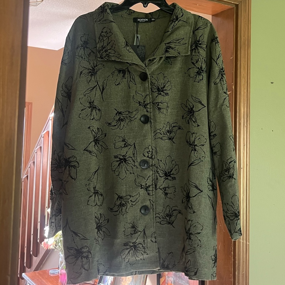 Green Floral Button-Up Jacket  Medium Brand New. Has Pockets!